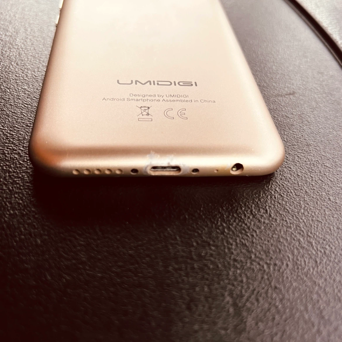 スマホ!128GB/ケース付きの写真7枚目