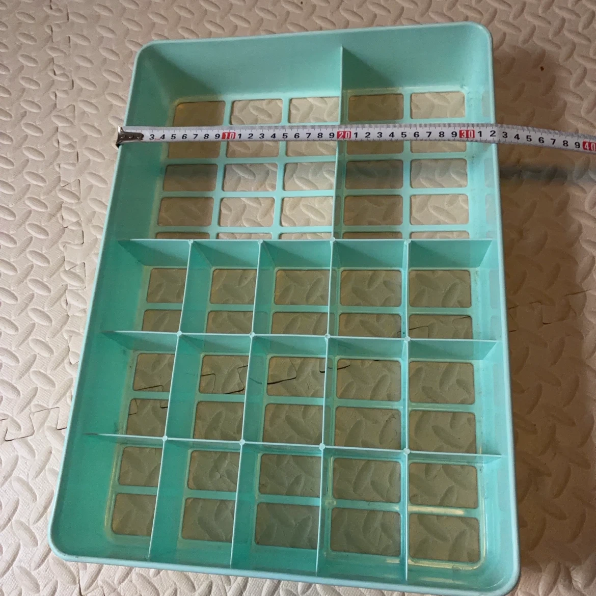 ☆他ご購入の方には差し上げます。仕切り付き 収納トレイ パステルグリーンの写真2枚目