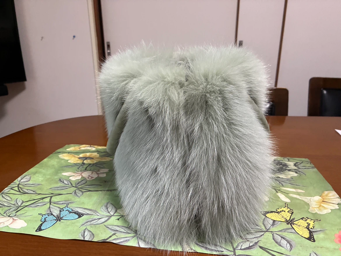 サガファー フォックス　 ハンドバッグ  アイスブルーの写真2枚目