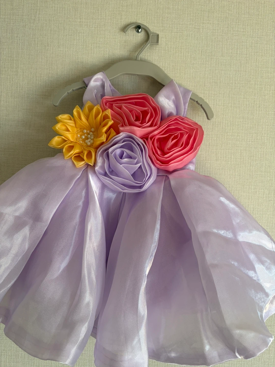 キッズドレス ラベンダー 花モチーフ 90サイズの写真4枚目
