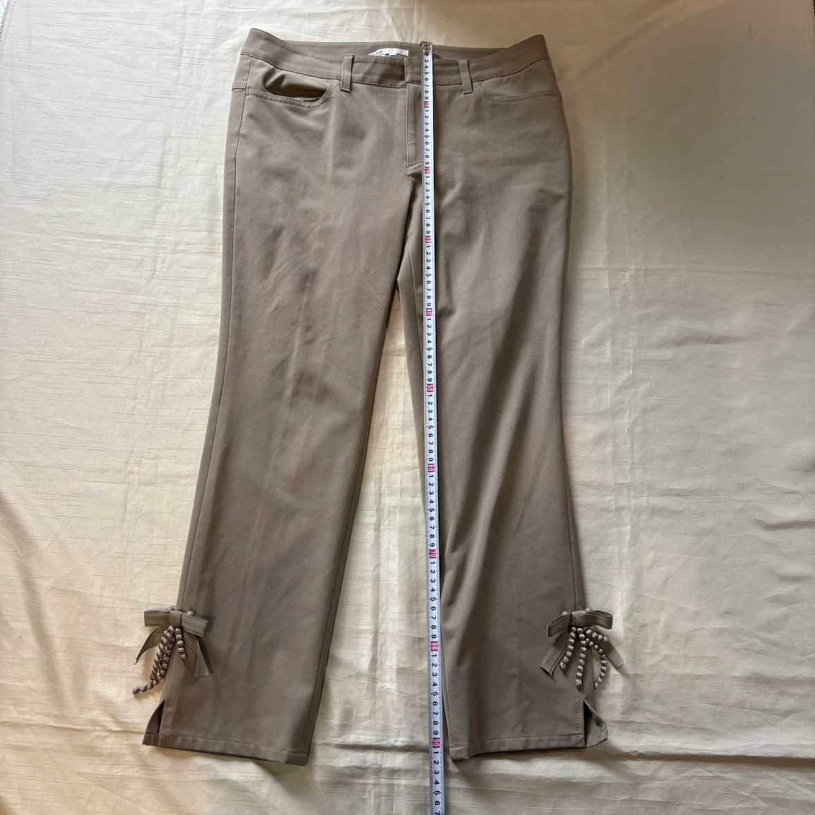 トゥービーシック パンツ 44 ブラウン リボン　ゆったりサイズの写真2枚目