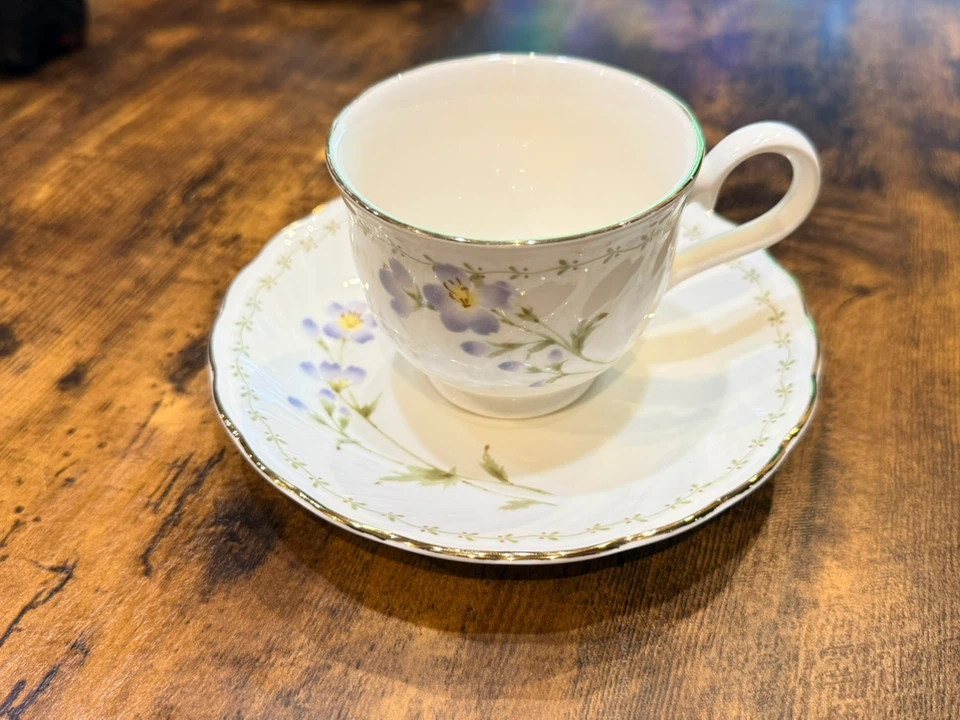 Vintage style tea cupの写真2枚目