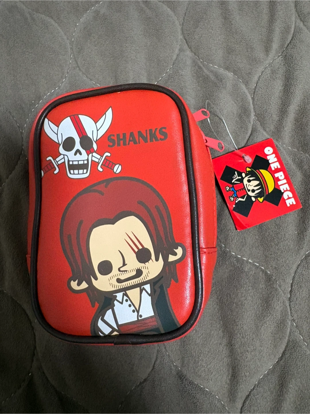 ワンピース シャンクス カラビナ付ポーチ レッド