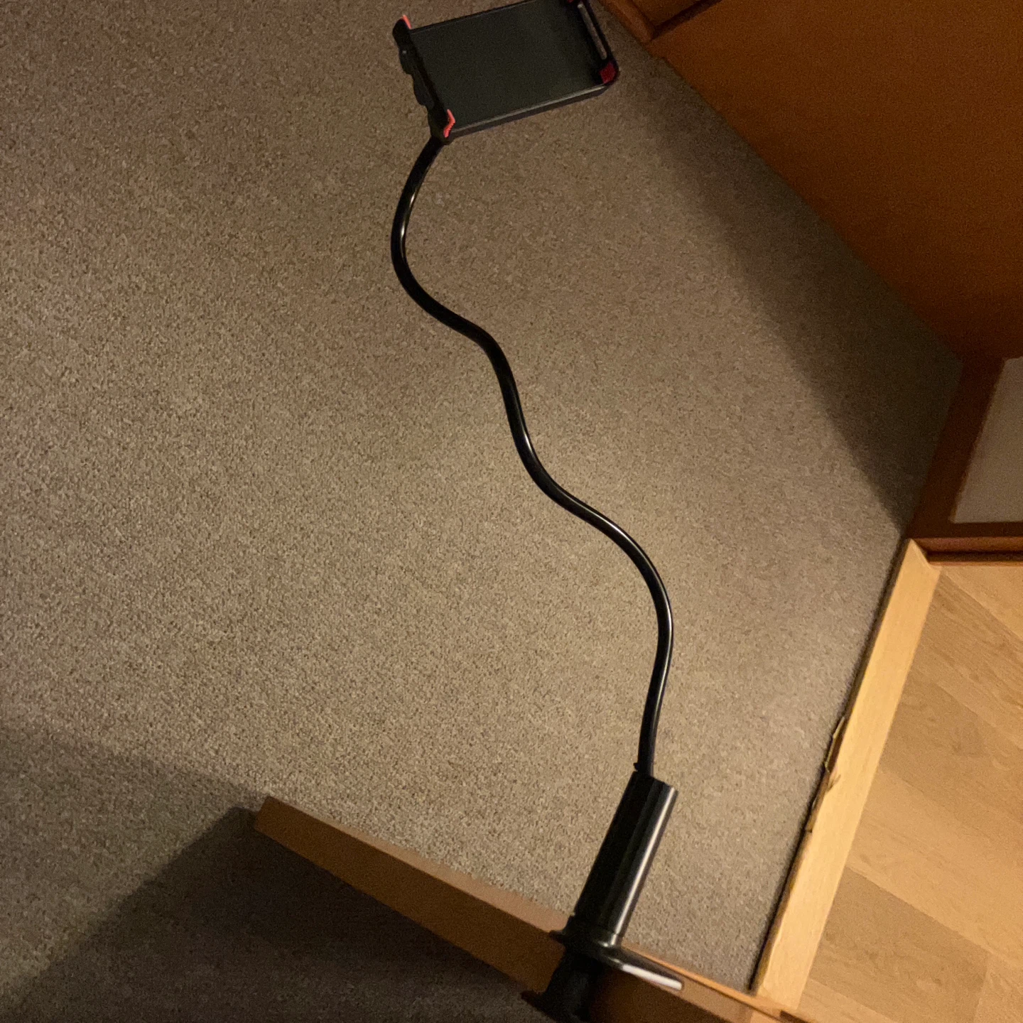 スマートフォン用 フレキシブルアームスタンドの写真2枚目