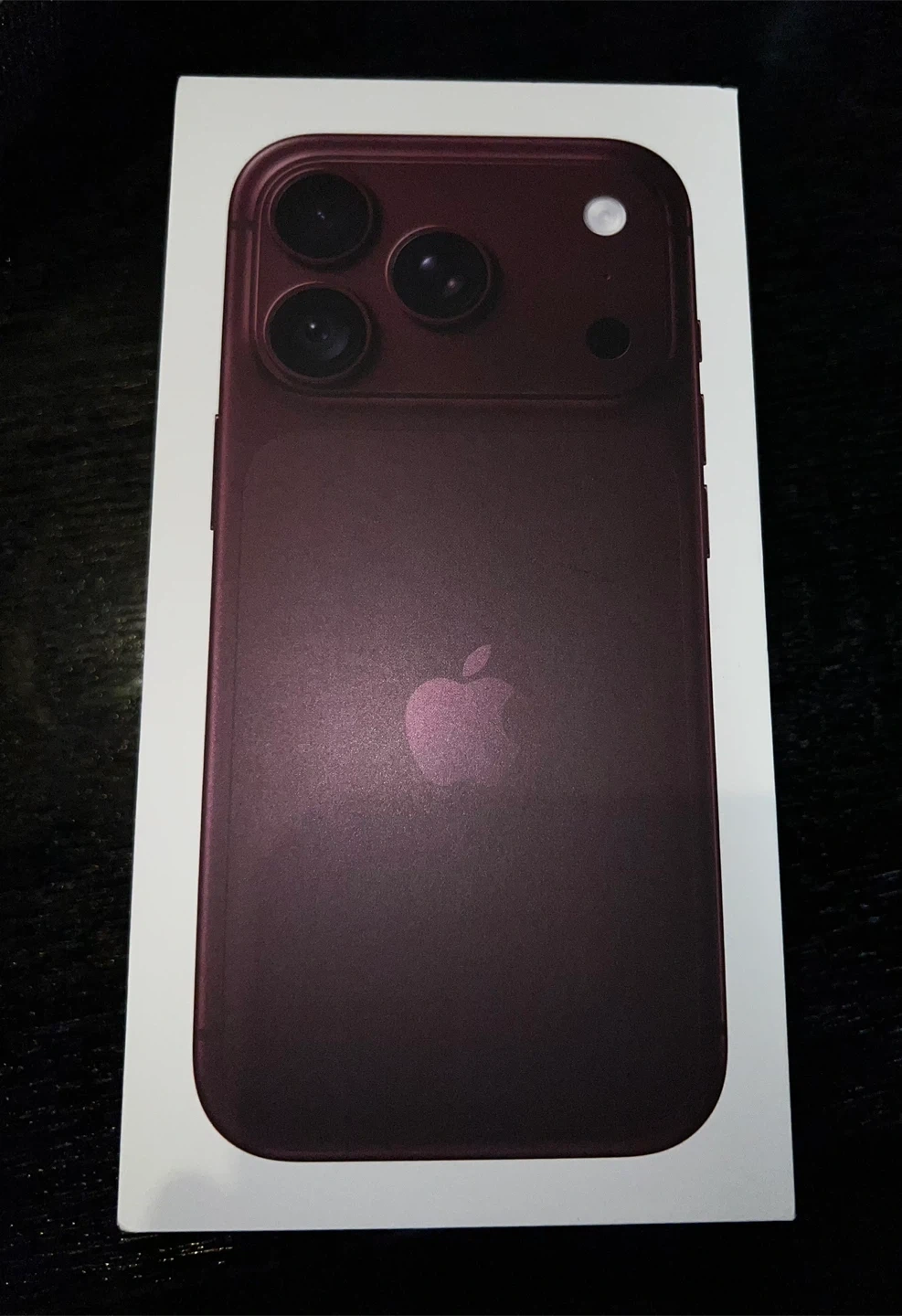 アップル iPhone 18 Pro バーガンディ