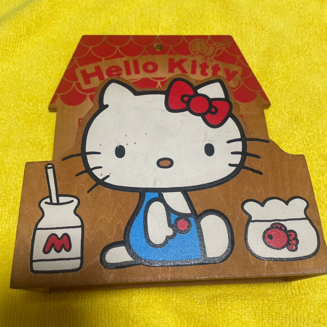 ハローキティ 木製壁掛けラック ミラー付きの写真2枚目