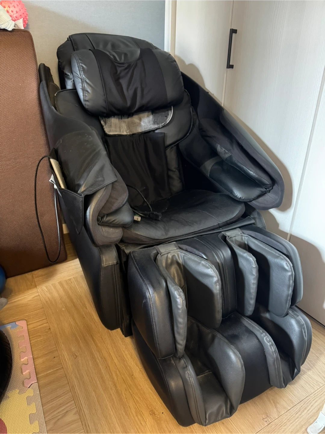 メディカルチェア ネセサ マッサージチェア