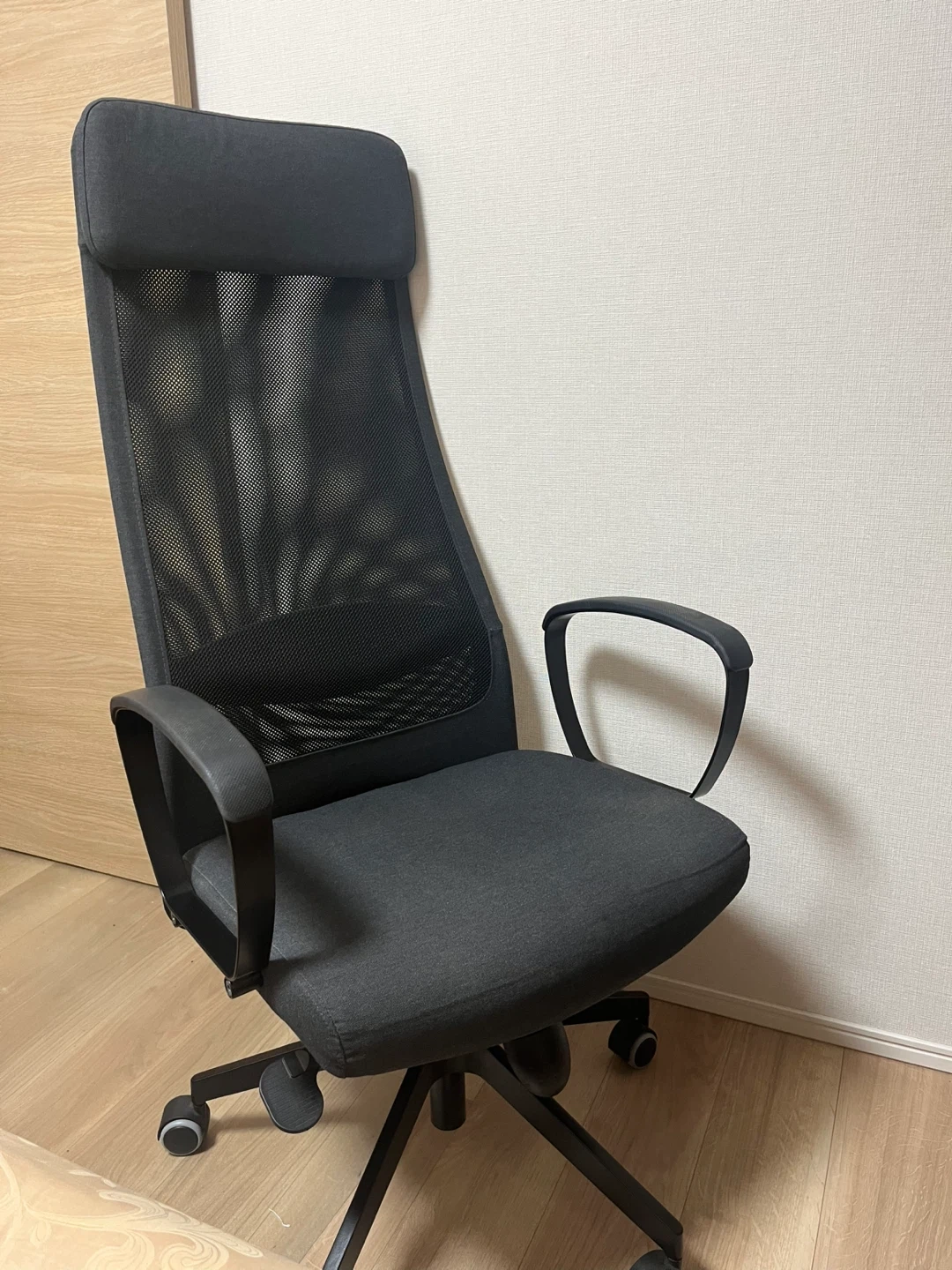 イケア マルクス オフィスチェア ダークグレー
