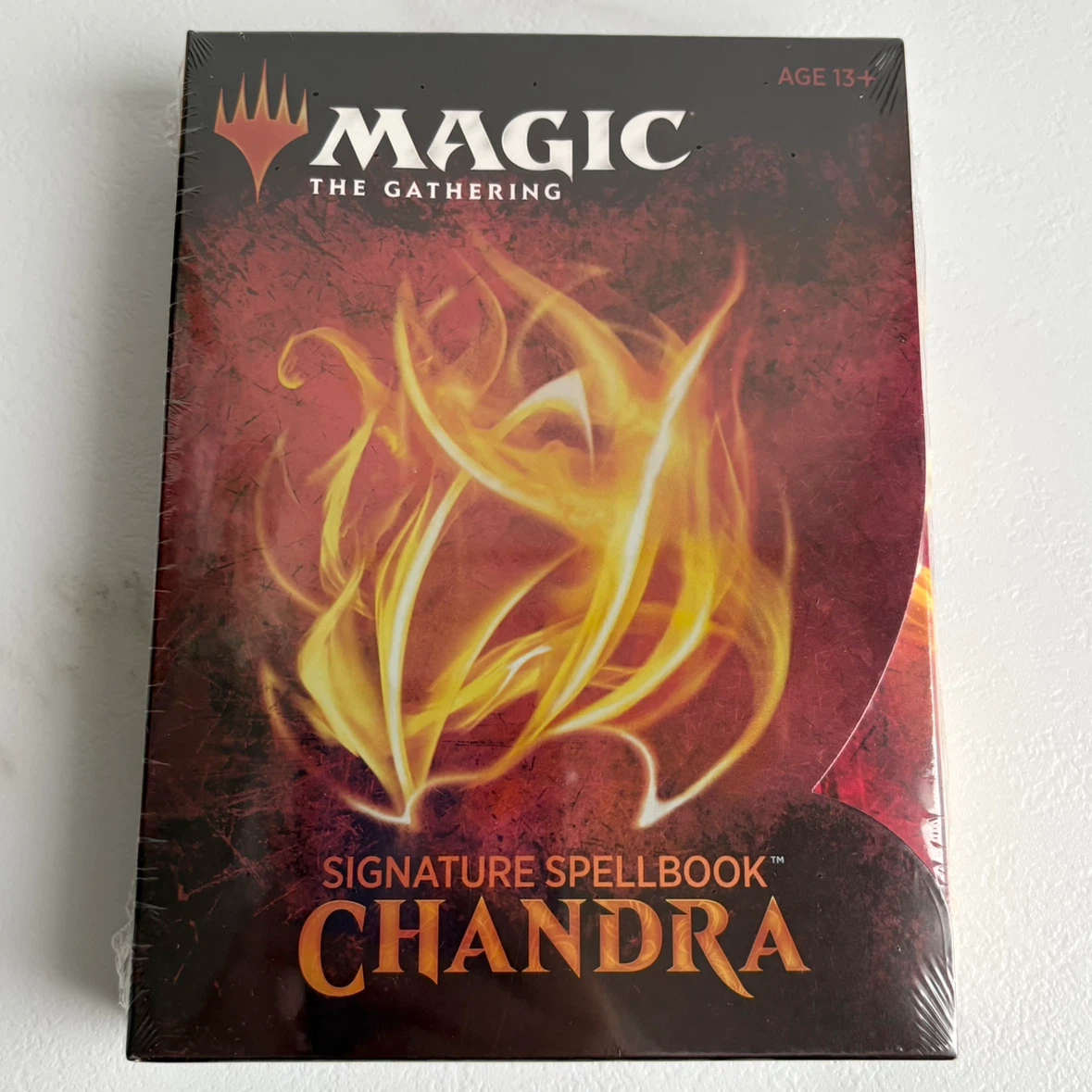 未開封☆ マジック:ザ･ギャザリング  Signature Spellbook:Chandra 英語版2020年発売品