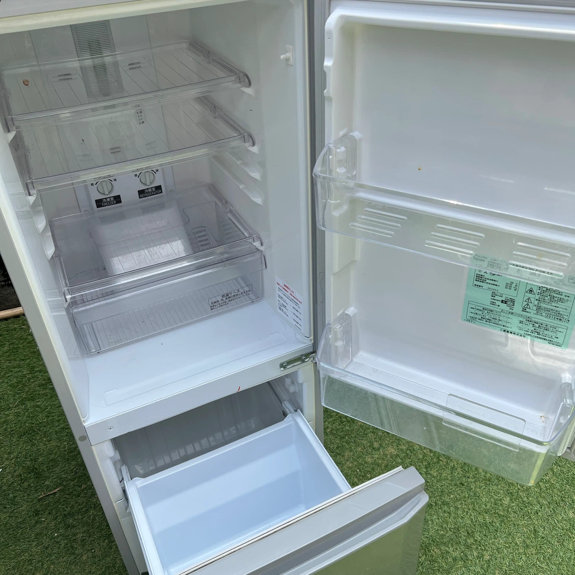 【自動霜取り機能付き】三菱　冷蔵庫 146L 2ドアの写真2枚目