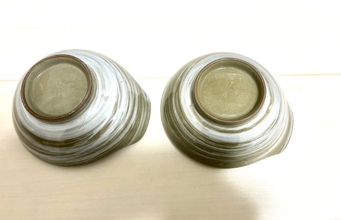 【美品】萬古焼 銀峯陶器 花三島 とんすい（大） 2枚セット 鍋取り皿 小鉢の写真2枚目