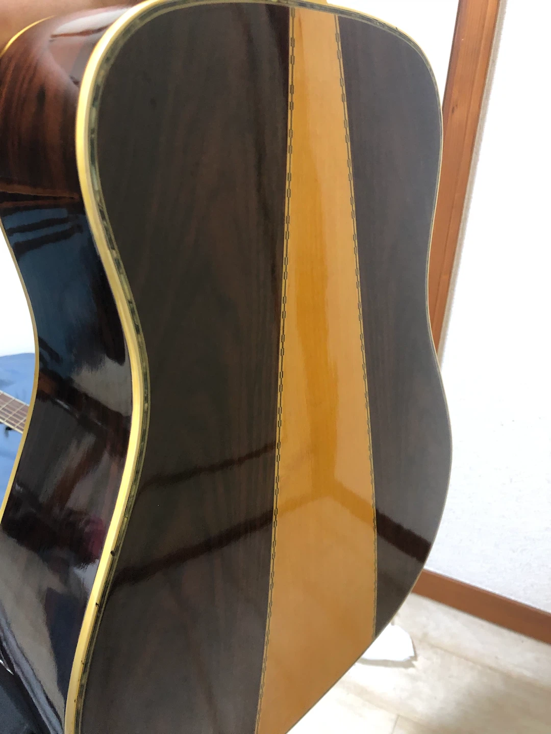 Hillbilly  W-40  木曽鈴木ヴァイオリン　アコースティックギターの写真3枚目