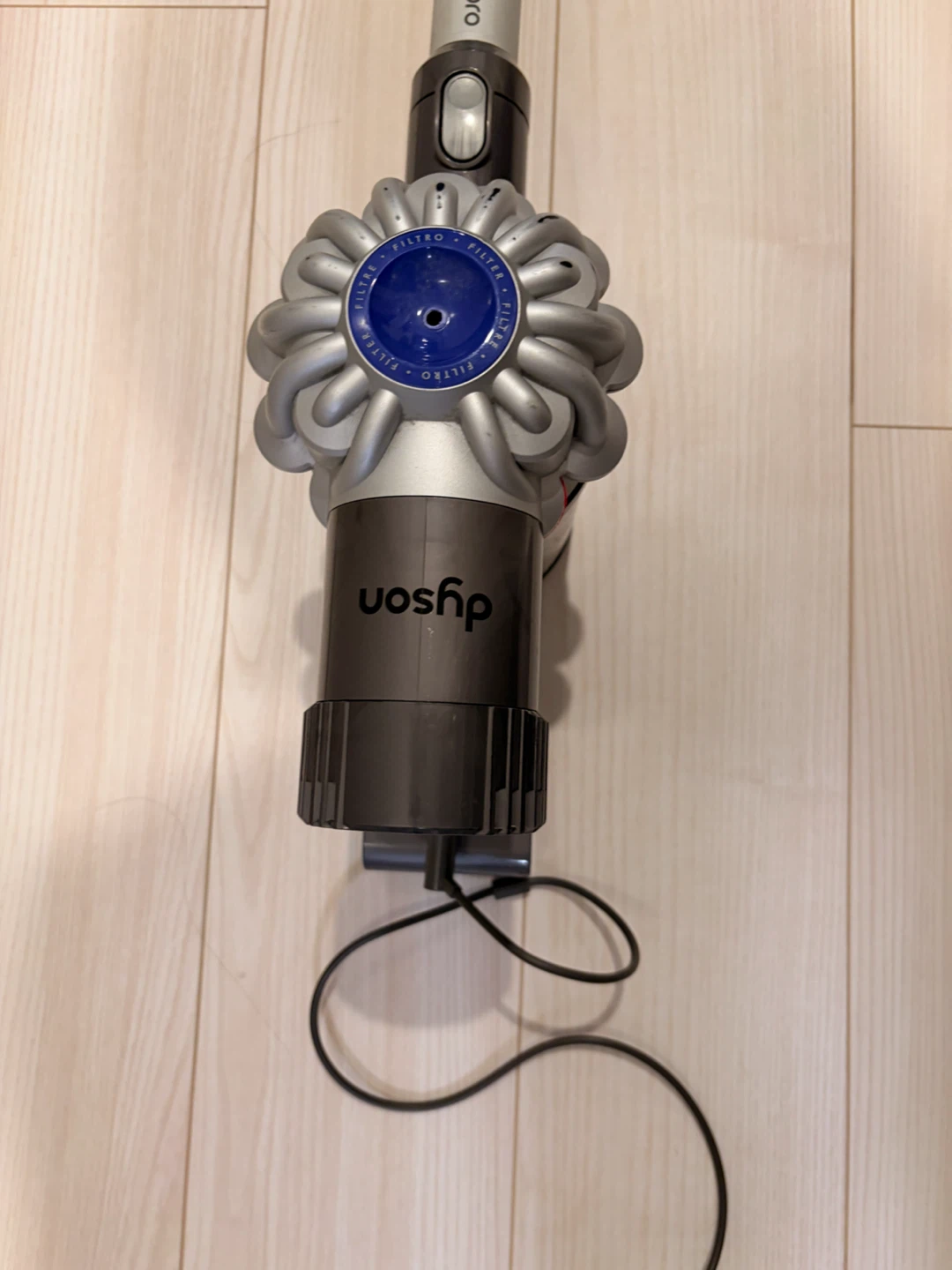 ダイソン 掃除機 DC62 コードレスクリーナージャンク品の写真9枚目