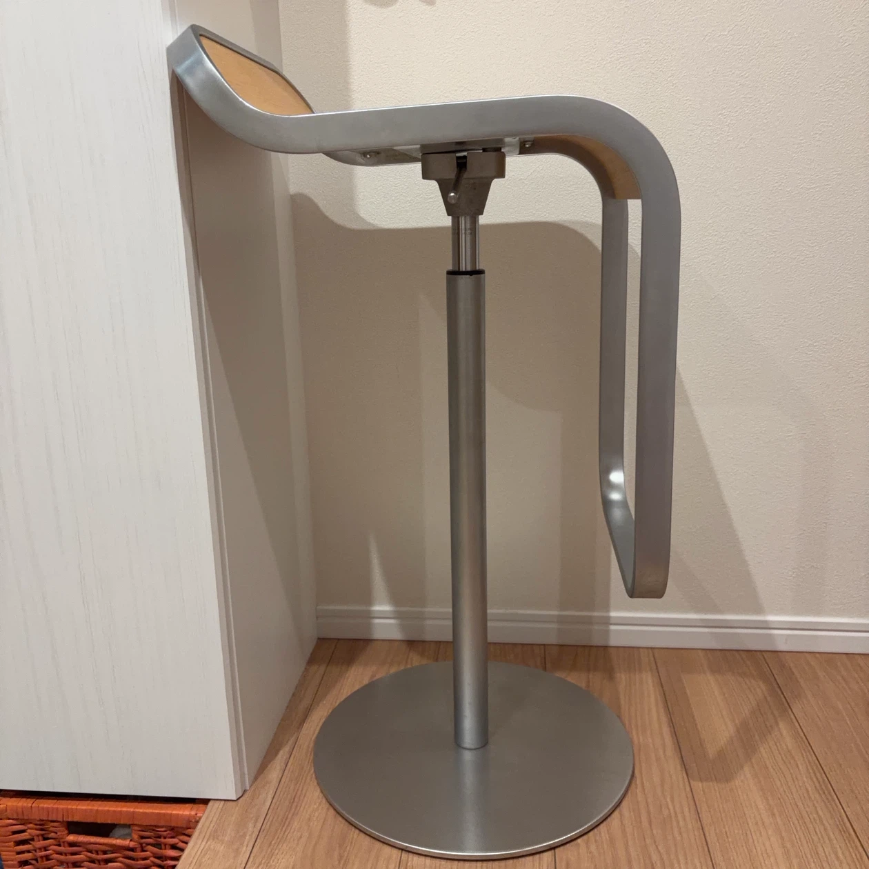 イタリアの家具メーカー Lapalma（ラパルマ）の「LEM」スツール