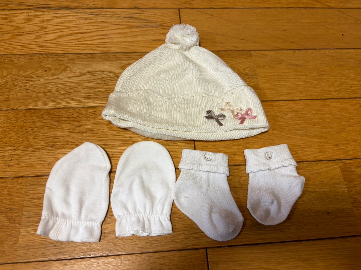 ベビー服 帽子 ミトン 靴下 5点セットの写真4枚目