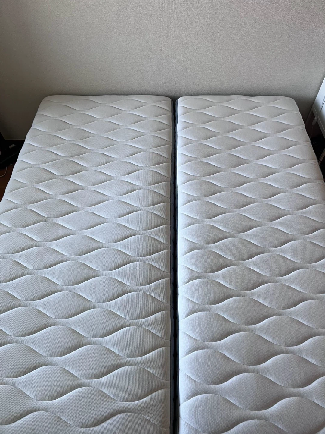 美品イケア シングルマットレス90cm ベッドフレーム セットの写真2枚目
