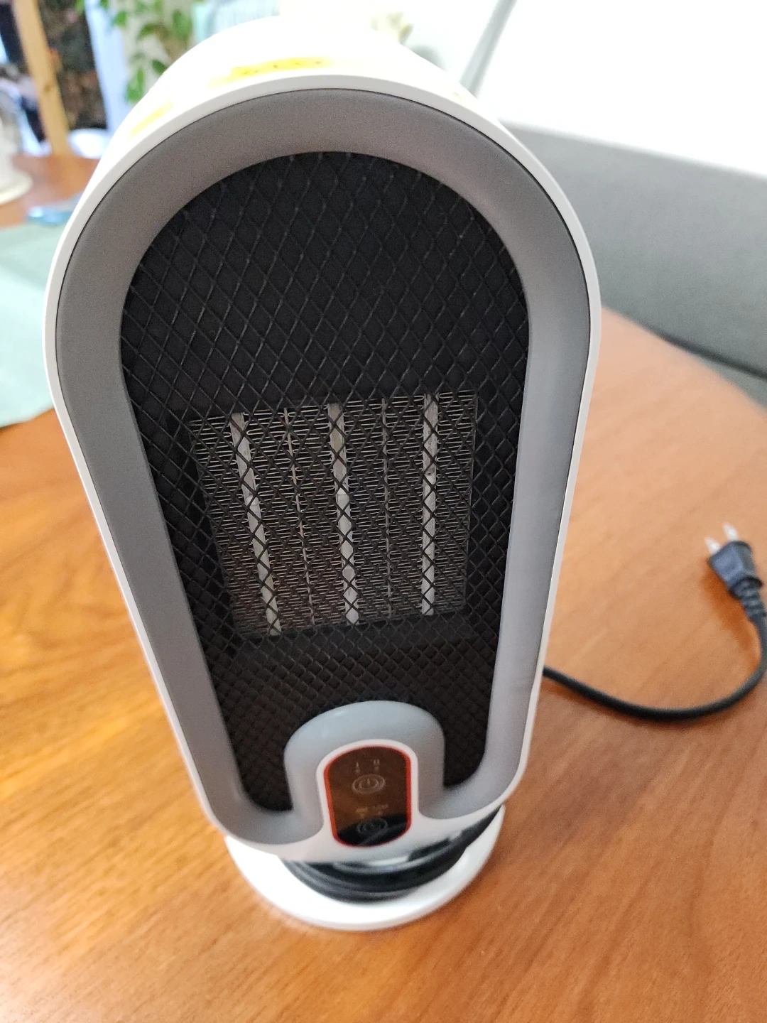 セラミックファンヒーター 小型 650W/800W【無料・取りに来られる方】