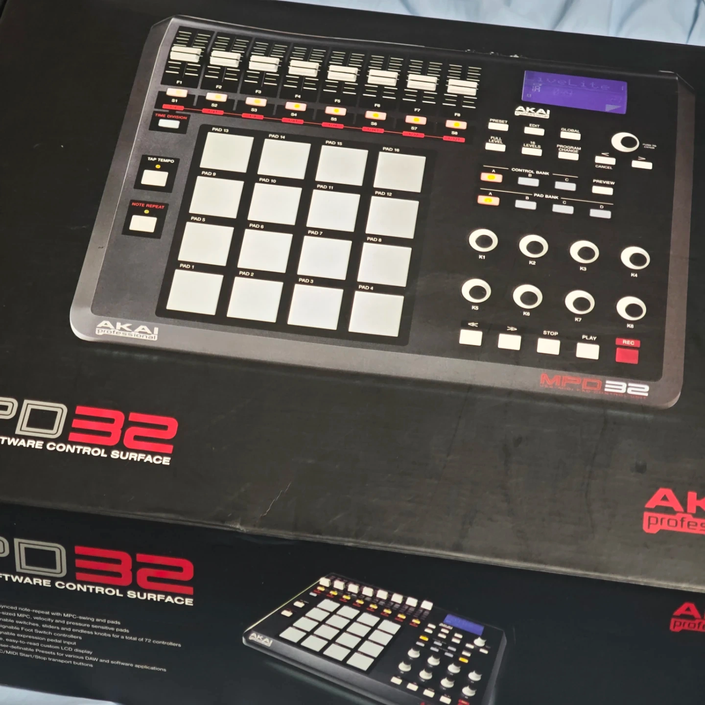 AKAI MPD32の写真6枚目