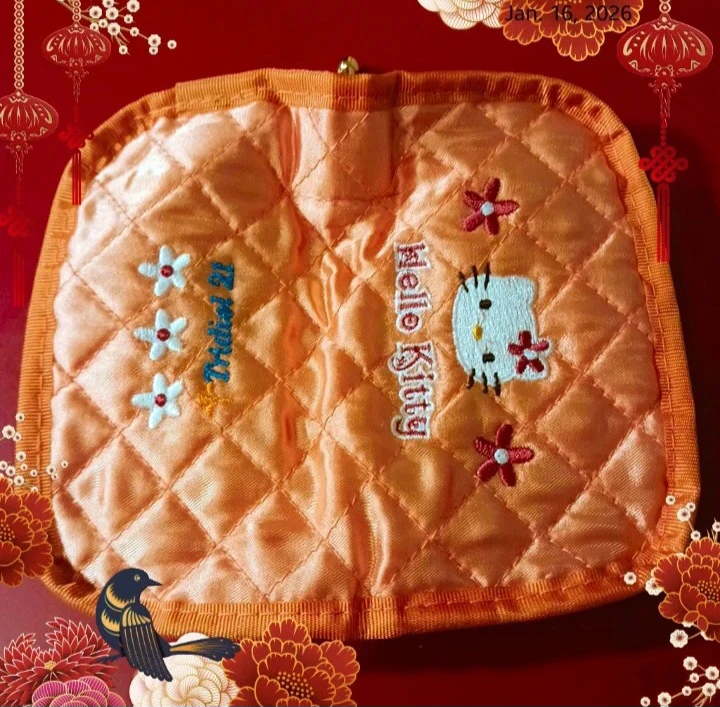 《割引対象品》🔴非売品🔴 🐣Hello Kitty ミニポーチ🐥🐤ピルケースの写真3枚目