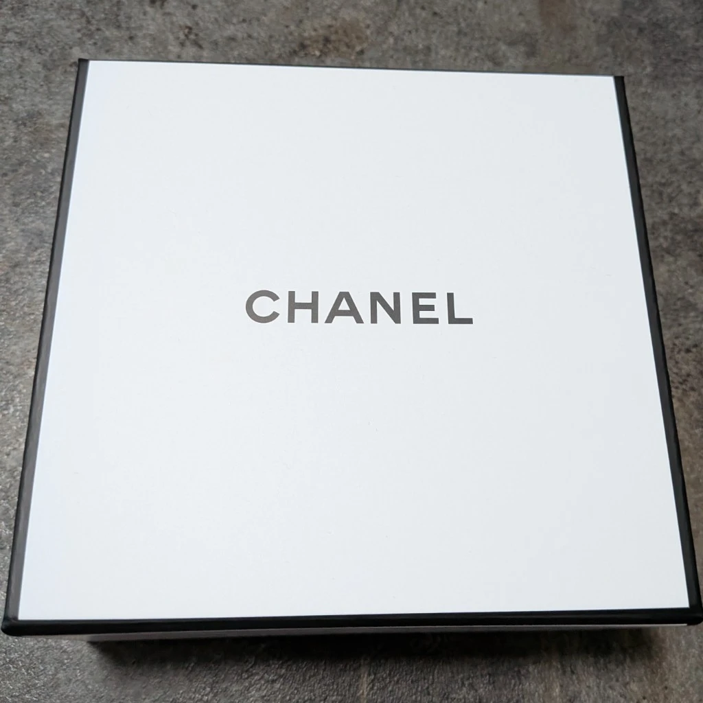 【未使用】CHANEL シャネル レ ベージュ パレット ルガール アイシャドウ ゴールデン  +でボックス、ショッパー付きますの写真6枚目