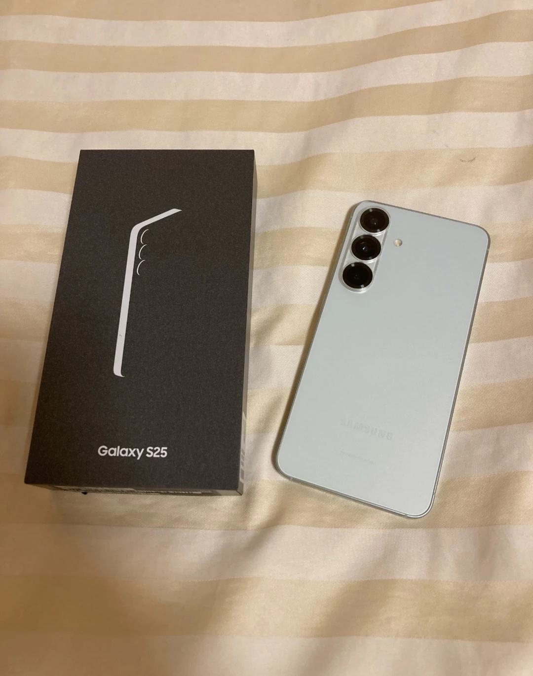 10/1 22時に三ツ境にて　新品同様　国内版SIMフリー　Galaxy S25 ミント