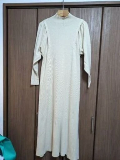 【アソート】※一枚あたり約438円※未使用品含む※ニット、カットソー、ワンピース、チュニック他 合計13点の写真2枚目