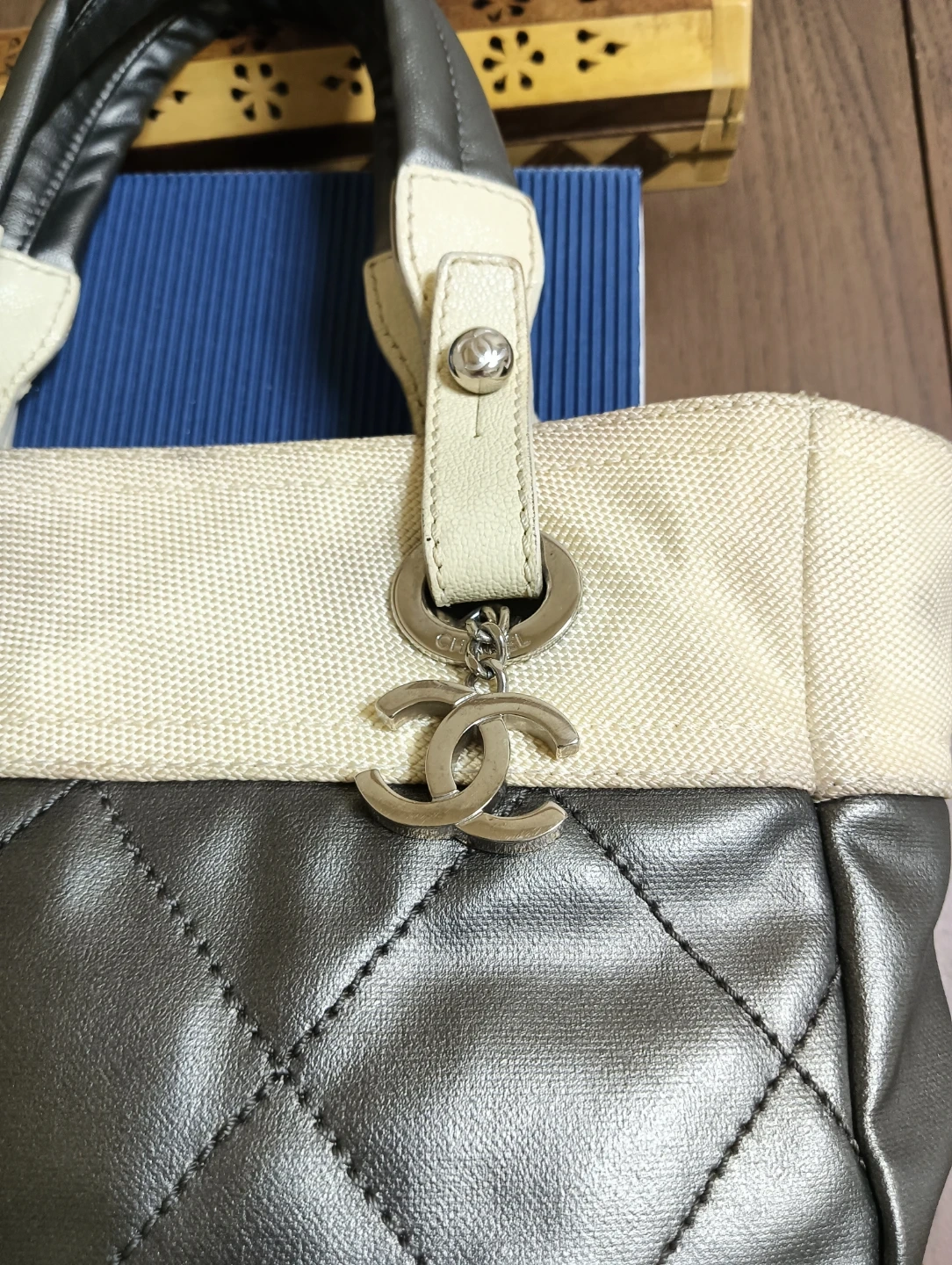 CHANEL シャネル パリビアリッツPM トートバッグ バイカラーの写真9枚目
