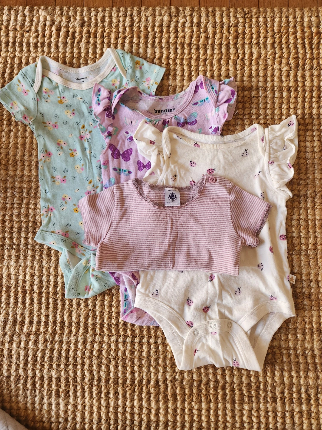 プチバトー　