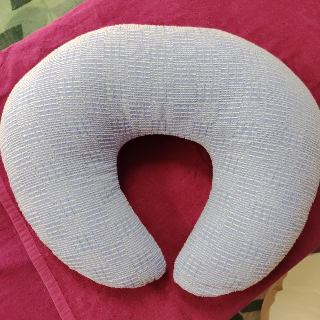 授乳クッション U字型 ブルー