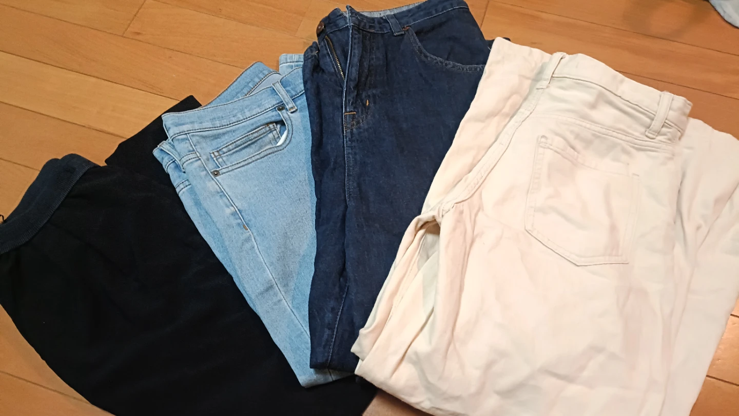レディース パンツ 4点セットユニクロ earth LAKOLE LAGLAIA S~Mサイズ