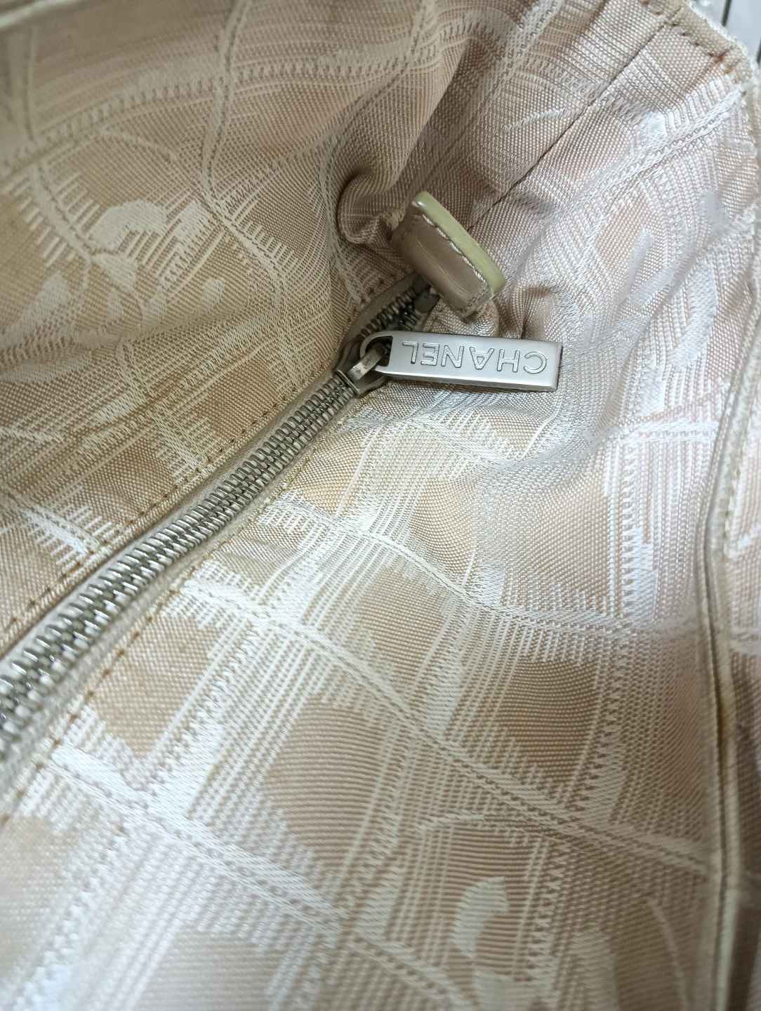 CHANEL シャネル ニュートラベルラインGM トートバッグの写真4枚目