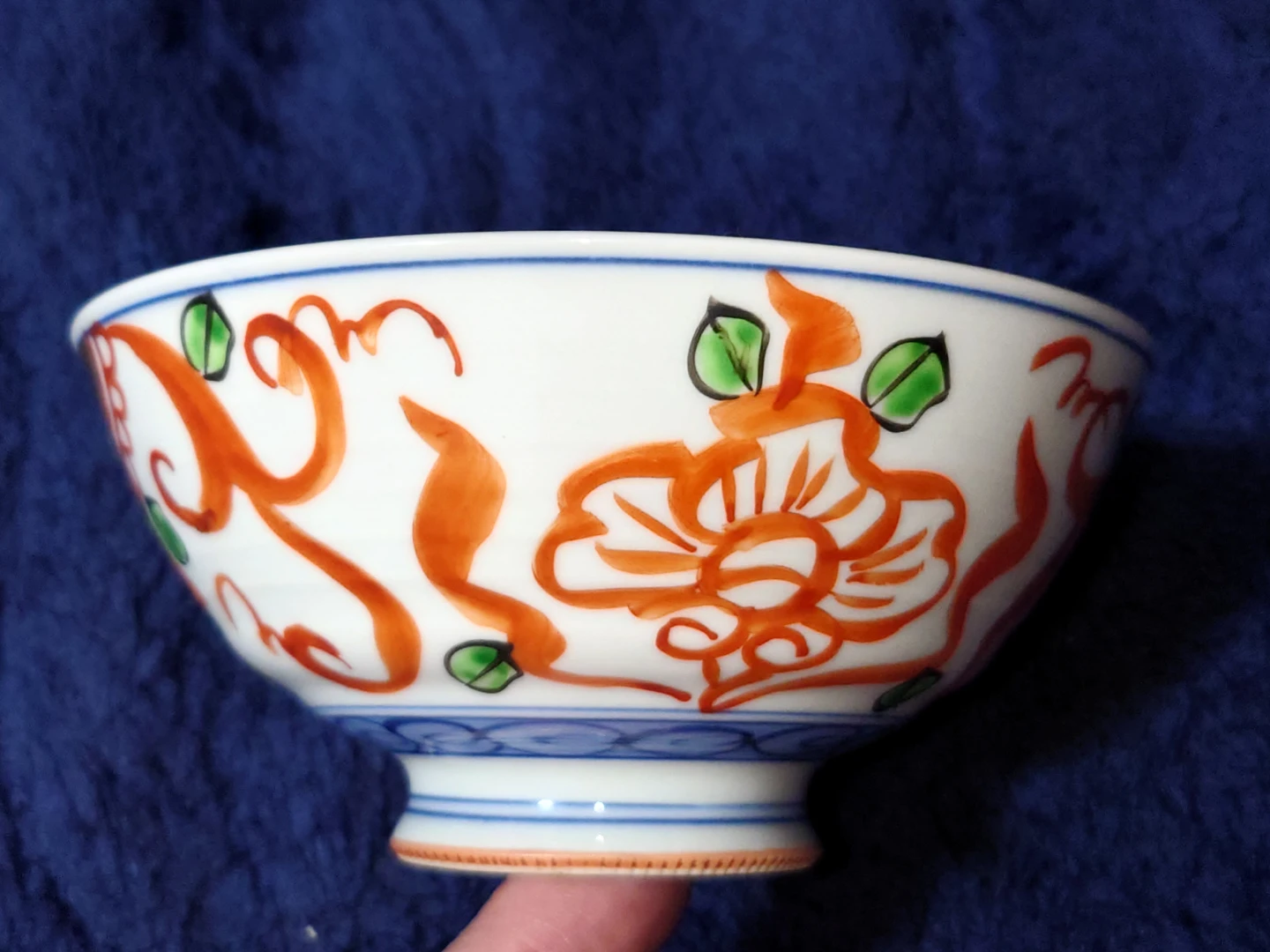 赤絵 花文様 抹茶碗 陶器の写真2枚目