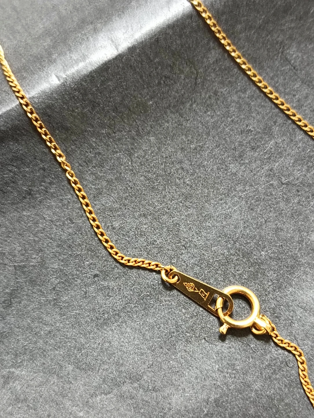 美品。TASAKI 大粒約8mm アコヤ真珠&ダイヤ K18金YGペンダントトップ&チェーン ネックレスの写真7枚目