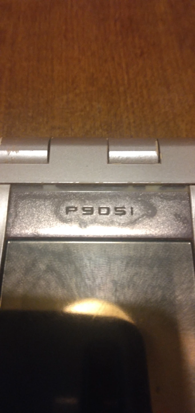 〔ジャンク品〕ガラケー　パナソニック P905iの写真2枚目