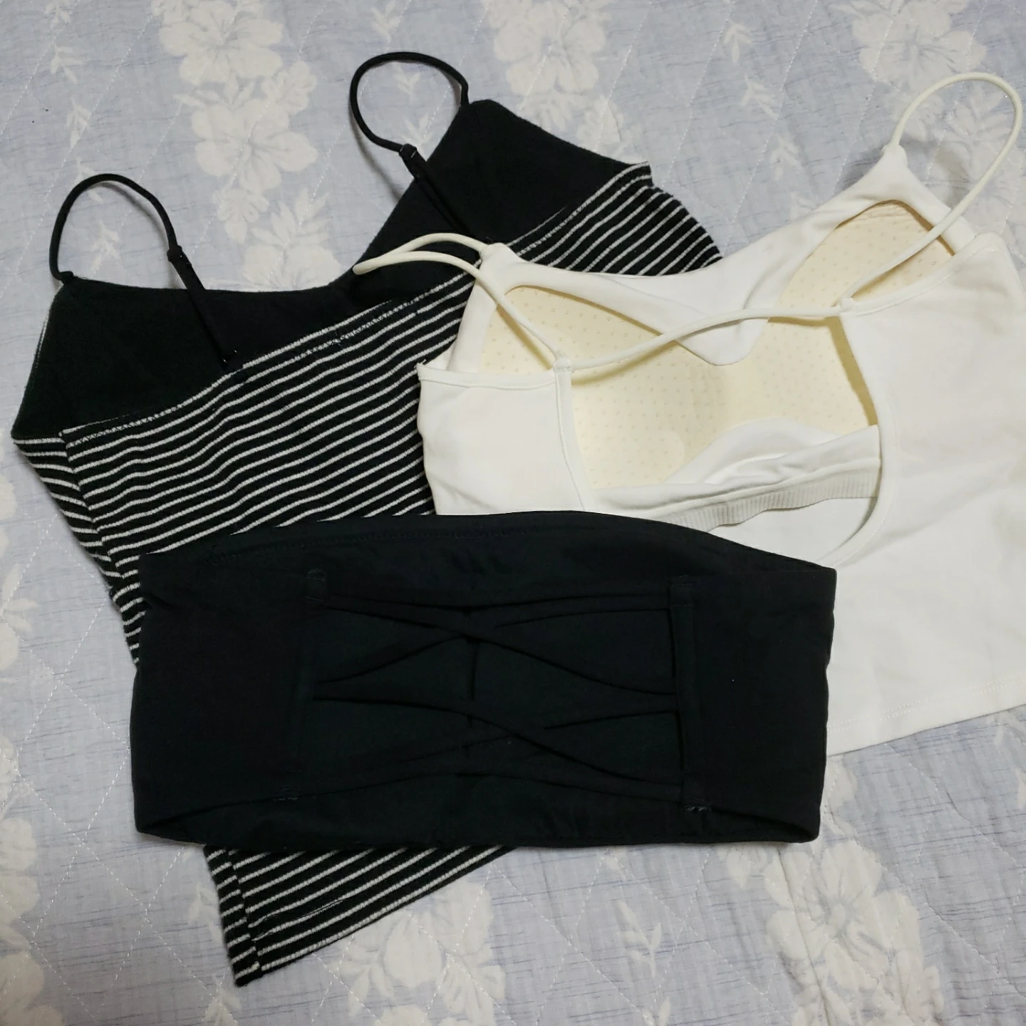 カップ付きインナー 3点セット 新品未使用の写真2枚目
