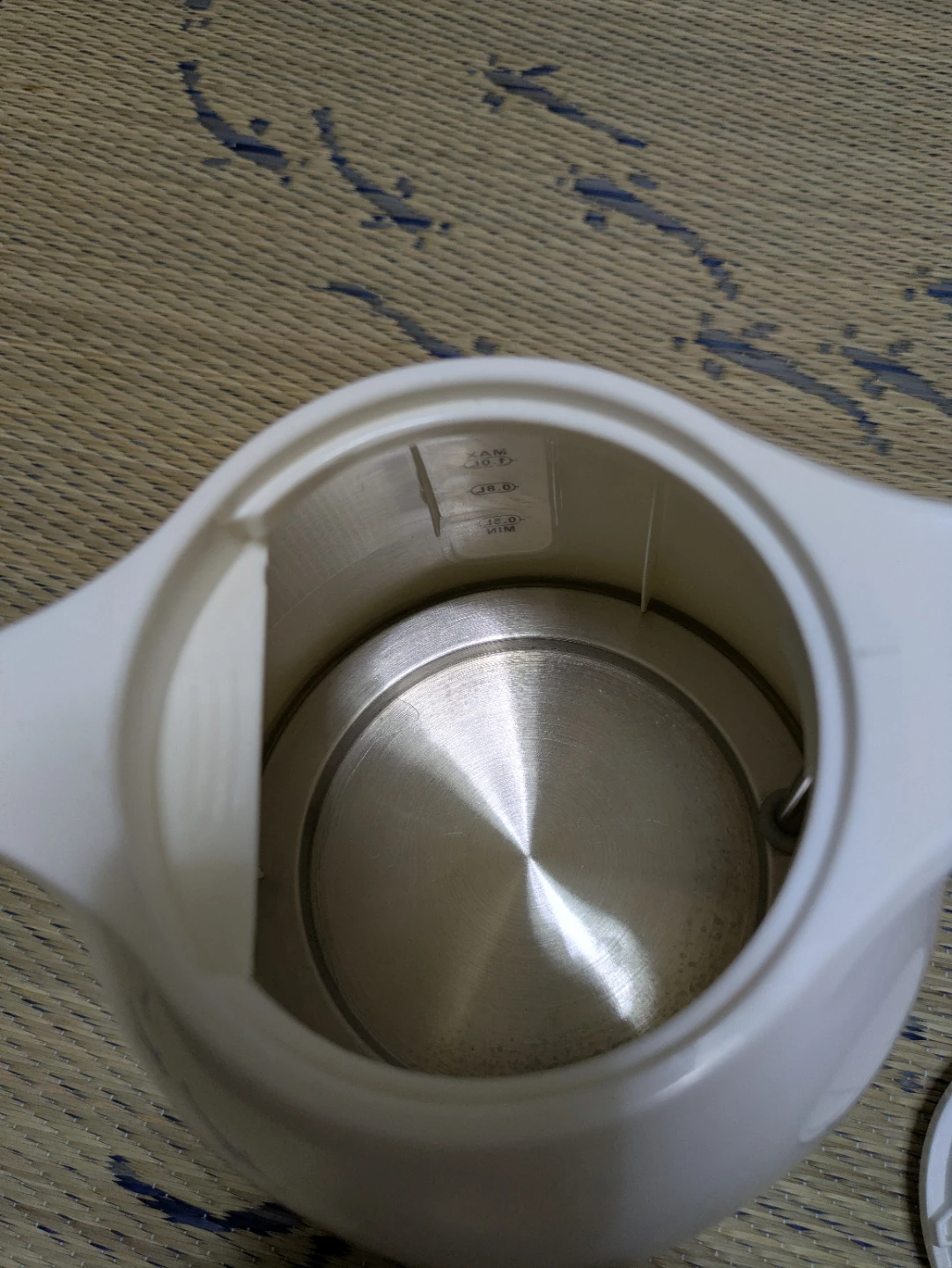 電気ケトル　洗浄剤４ケおまけ付きの写真2枚目