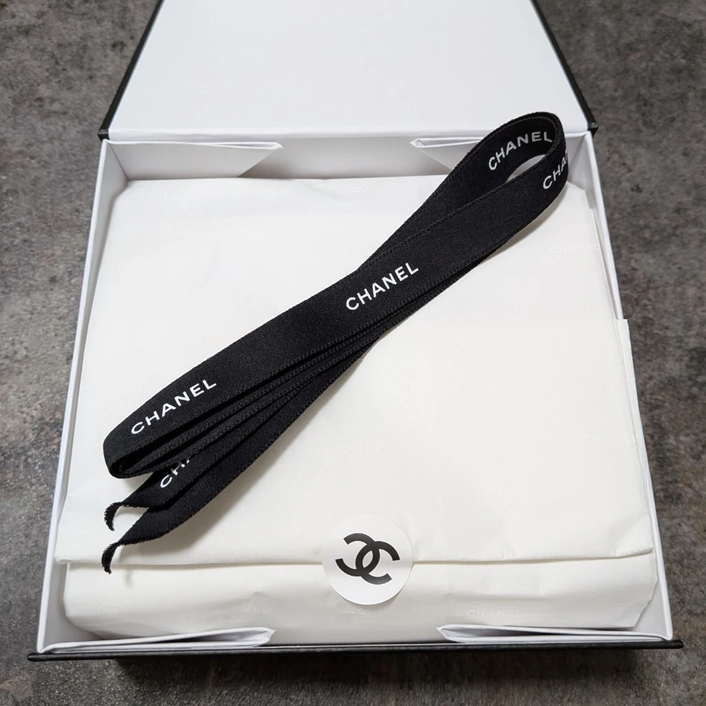 【未使用】CHANEL シャネル レ ベージュ パレット ルガール アイシャドウ ゴールデン  +でボックス、ショッパー付きますの写真7枚目