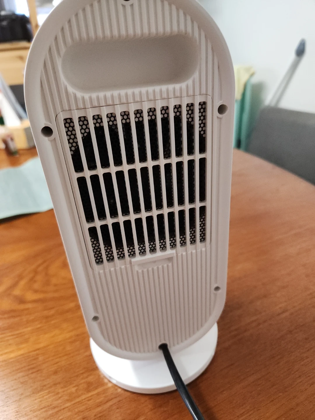 セラミックファンヒーター 小型 650W/800W【無料・取りに来られる方】の写真2枚目