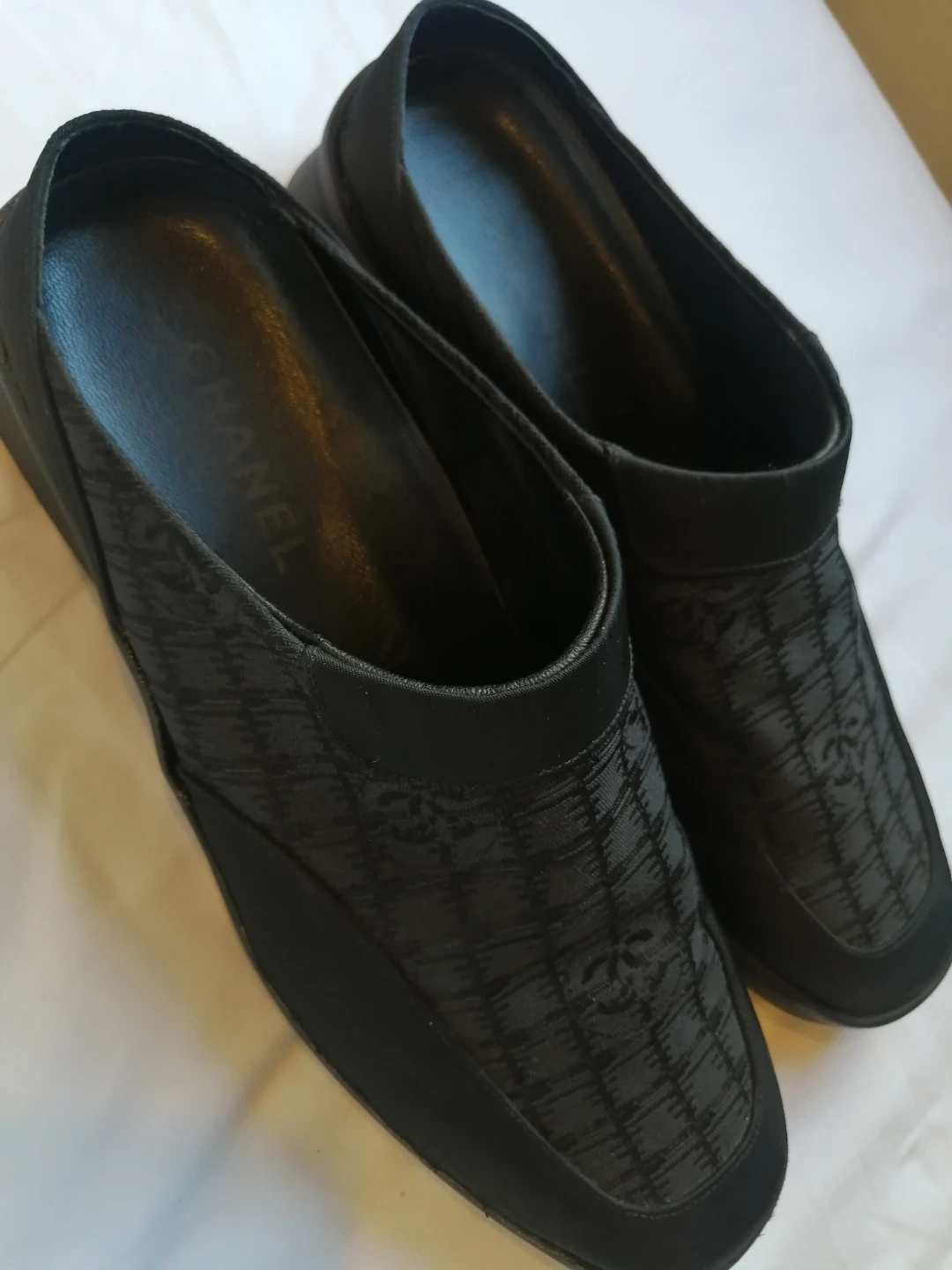 CHANEL ニュートラベルライン スリッポン BLACKの写真4枚目