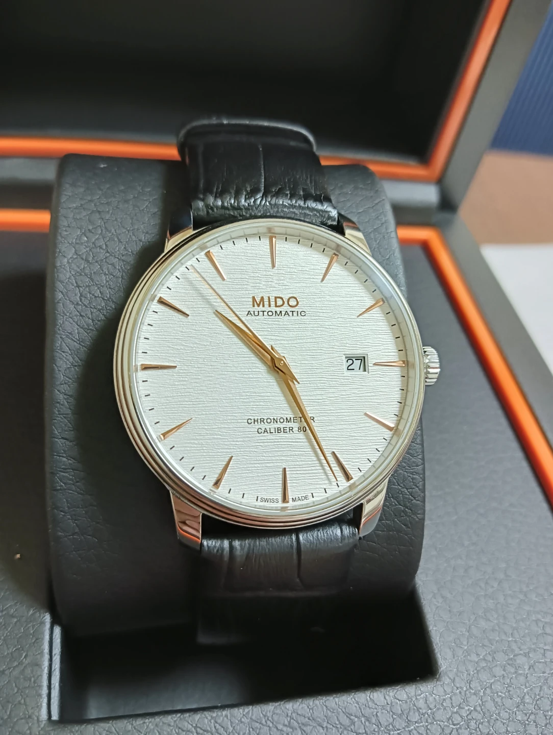 非常に美品17万。MIDO ミドー バロンチェッリ クロノメーター認定 裏スケ 自動巻きデイト 腕時計の写真3枚目