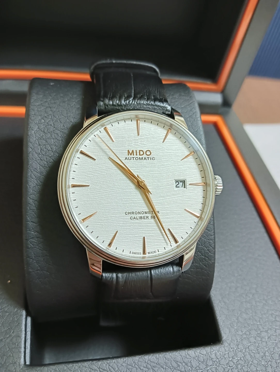 非常に美品17万。MIDO ミドー バロンチェッリ クロノメーター認定 裏スケ 自動巻きデイト 腕時計の写真3枚目