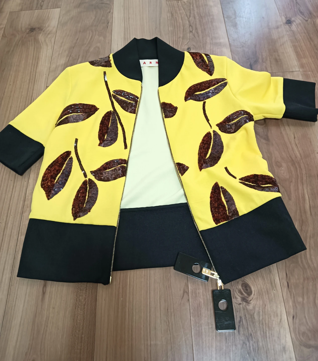 未使用品。MARNI マルニ スパンコールリーフモチーフ ジップアップ カーディガン ブルゾンの写真3枚目