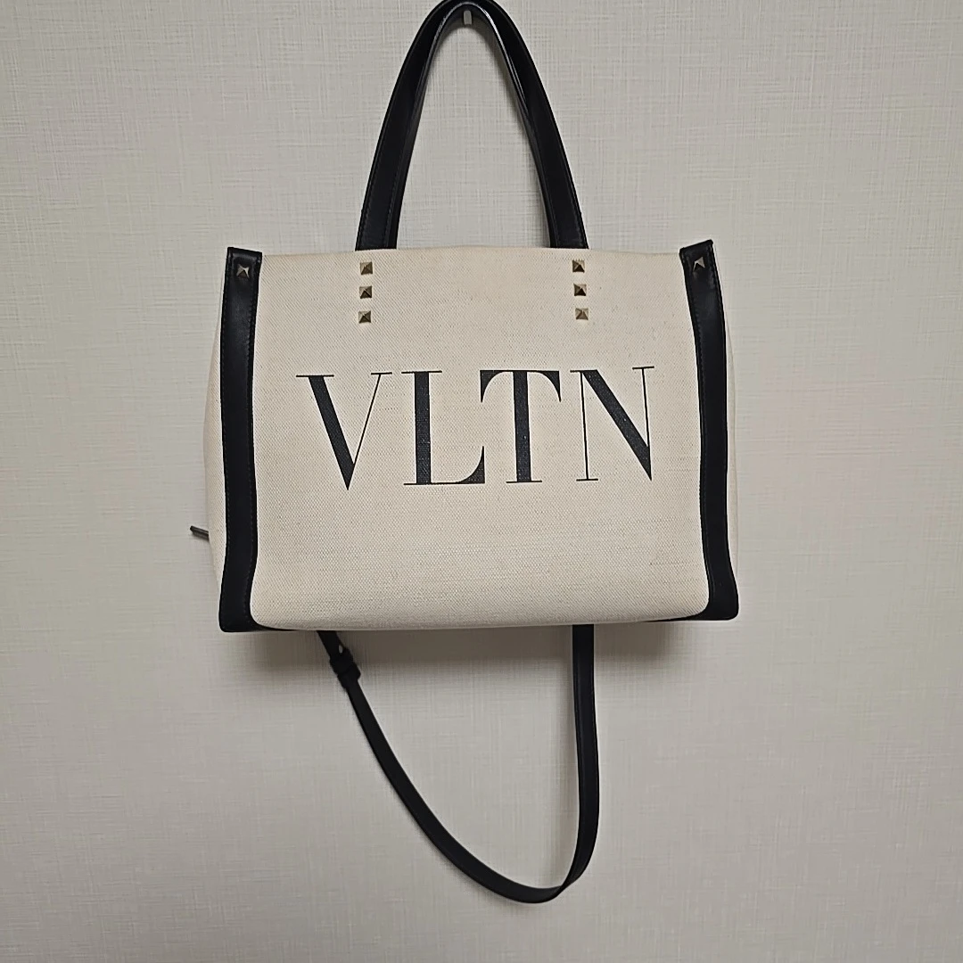 ヴァレンティノ VLTN トートバッグ 2way