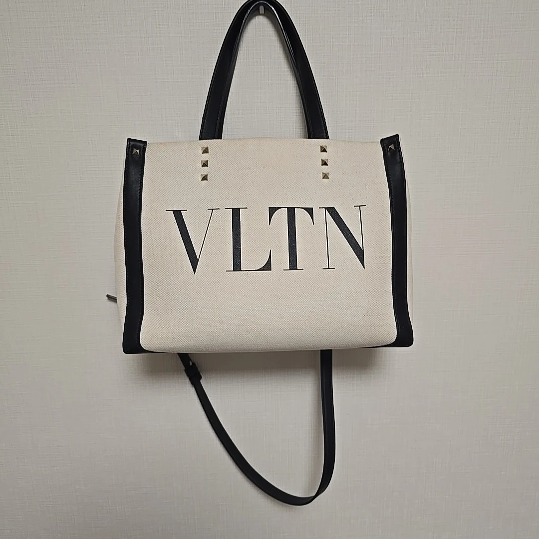 ヴァレンティノ VLTN トートバッグ 2way