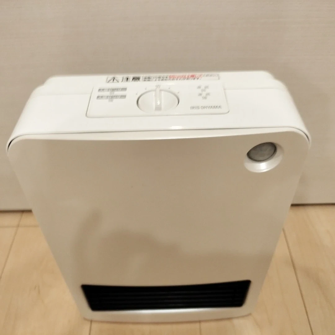 アイリスオーヤマ セラミックファンヒーター PCH-125Dの写真2枚目