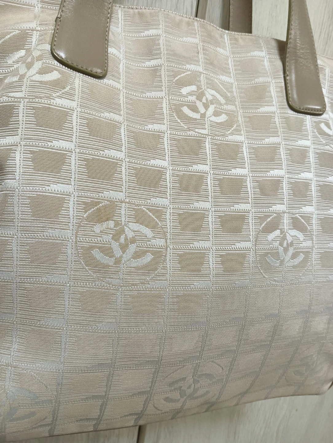 CHANEL シャネル ニュートラベルラインGM トートバッグの写真5枚目