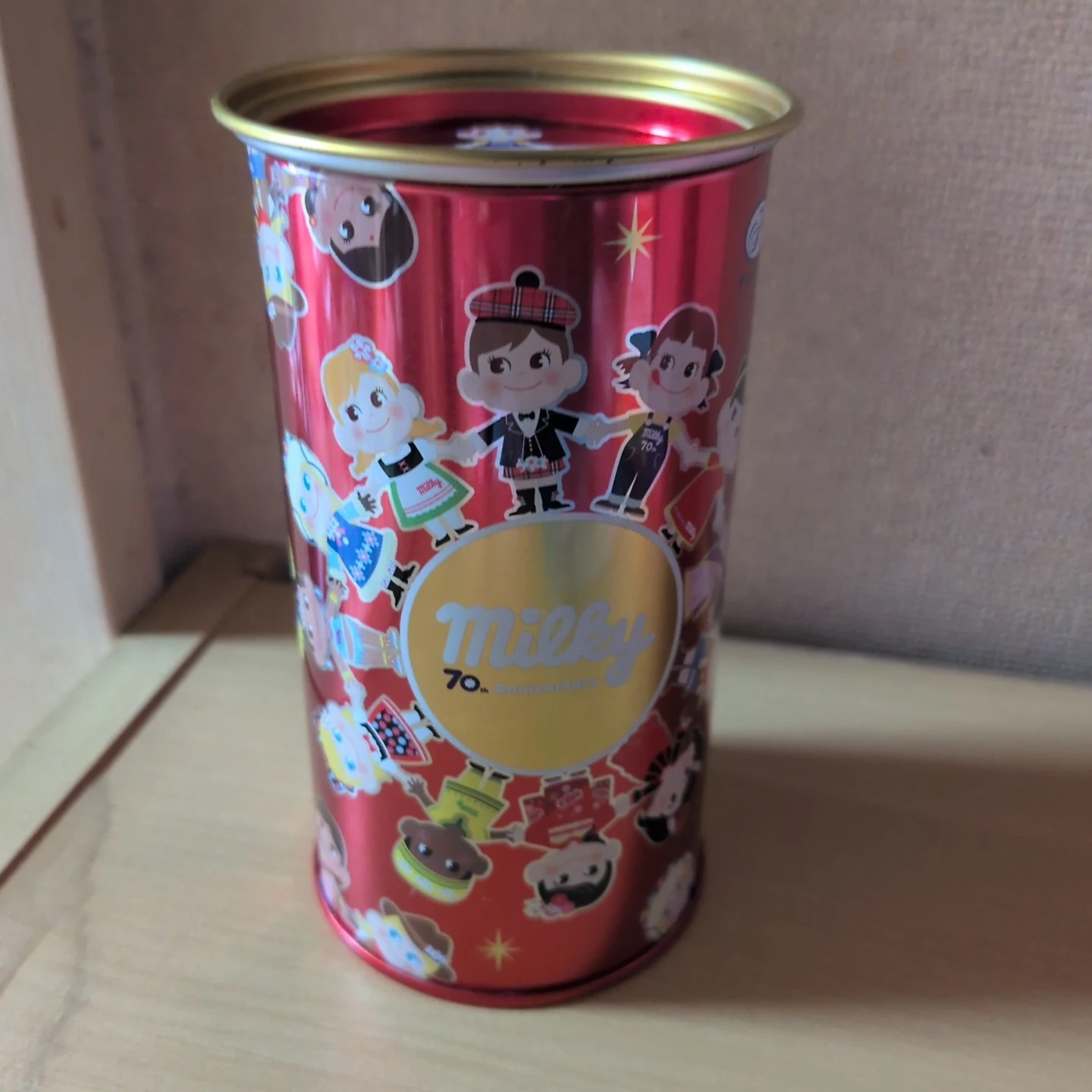 ペコちゃん缶貯金箱