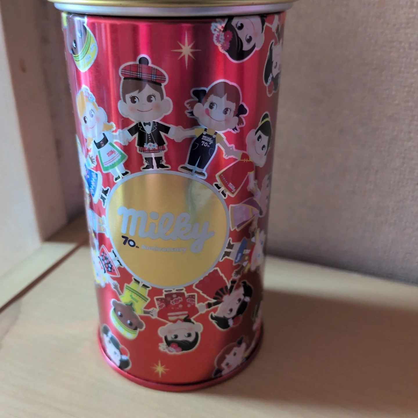 ペコちゃん缶貯金箱の写真3枚目