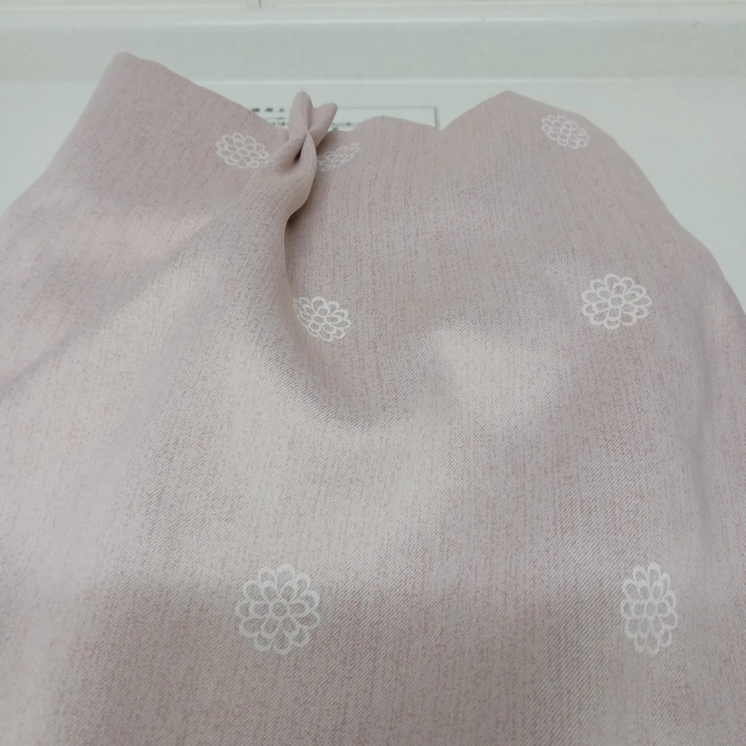 花柄刺繍 ヒンク系カーテン
