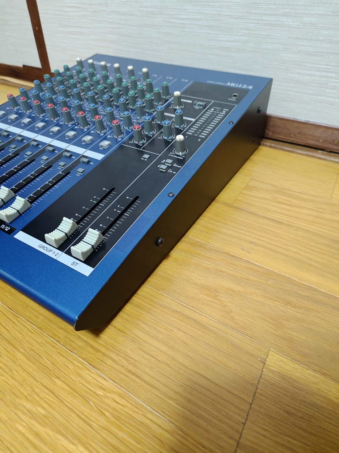 YAMAHA MG12/4の写真3枚目
